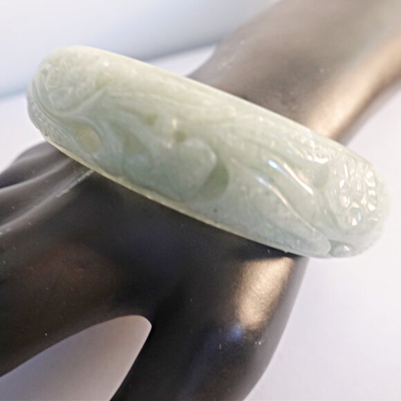 Chinese Green Carved Jade Bangle Bracelet with Lotus Flowers Sterling - Picture 2 of 2